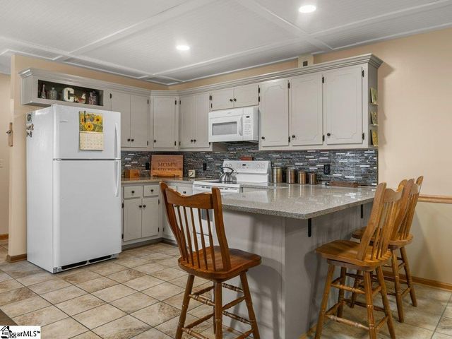 632 Circle Drive, Woodruff, SC 29388