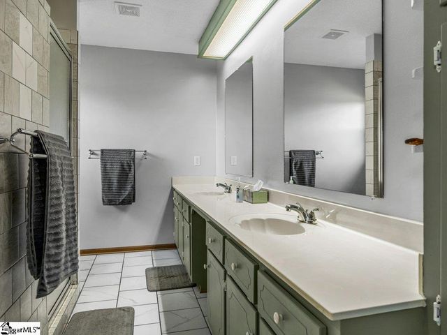 632 Circle Drive, Woodruff, SC 29388