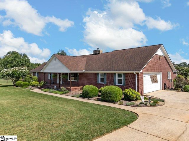 632 Circle Drive, Woodruff, SC 29388
