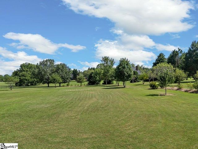 632 Circle Drive, Woodruff, SC 29388