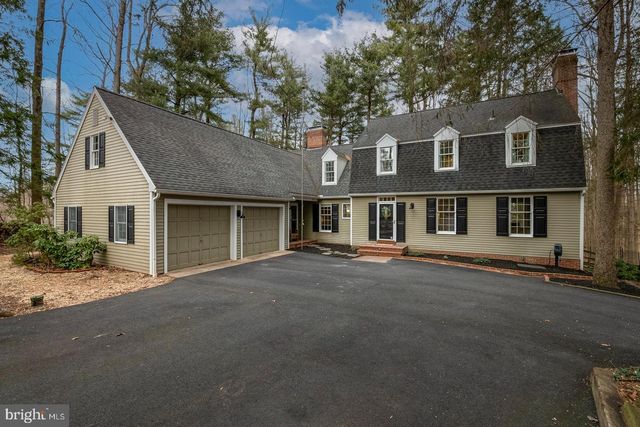 7 WESTON DR, Mohnton, PA 19540