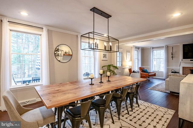 7 WESTON DR, Mohnton, PA 19540