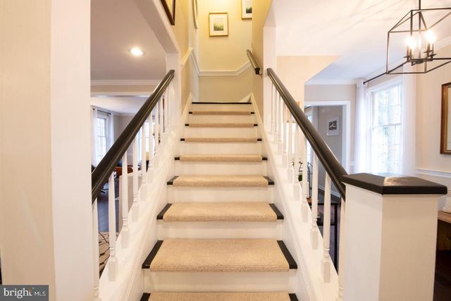 7 WESTON DR, Mohnton, PA 19540