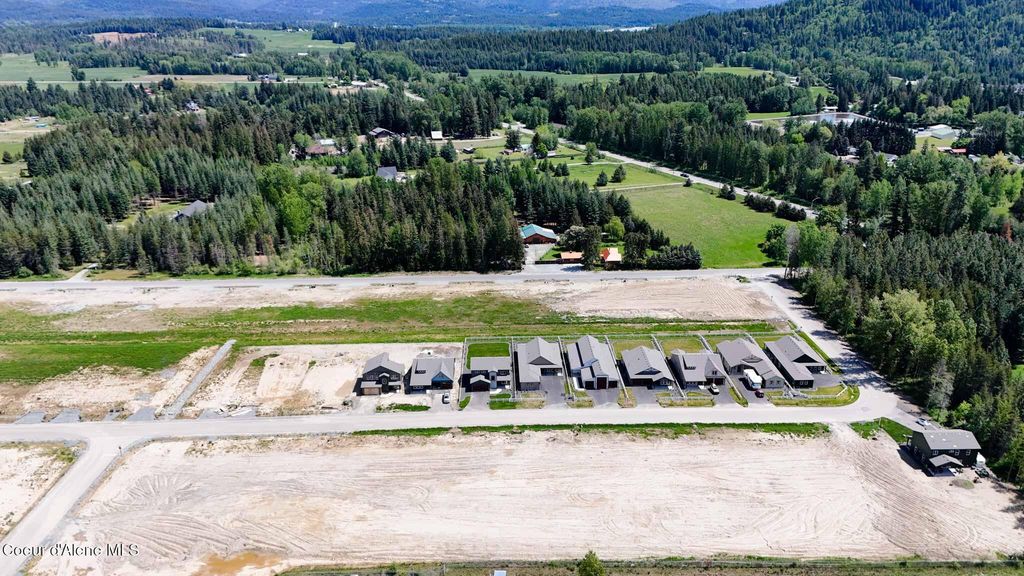 137 Backtrack RD, Sandpoint, ID 83864 photo 2