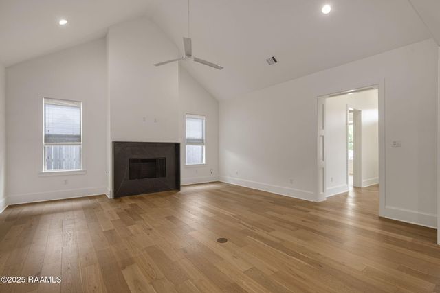 102 Drifting Sands Lane, Lafayette, LA 70503