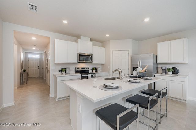 561 Fort Pierce Street SW, Palm Bay, FL 32908