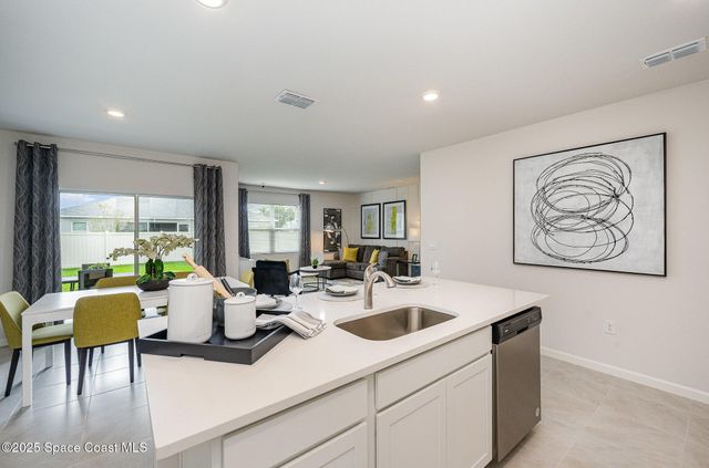 561 Fort Pierce Street SW, Palm Bay, FL 32908