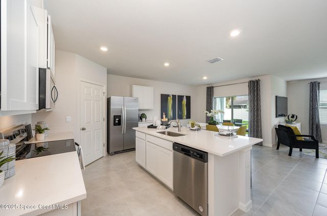 561 Fort Pierce Street SW, Palm Bay, FL 32908