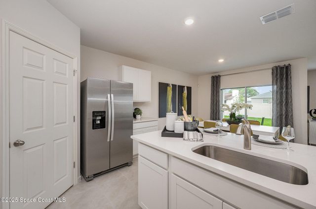 561 Fort Pierce Street SW, Palm Bay, FL 32908