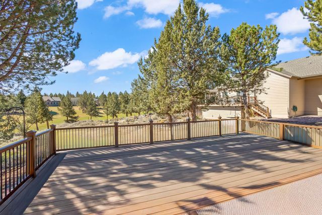 1065 Victoria Falls Drive, Redmond, OR 97756