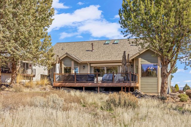 1065 Victoria Falls Drive, Redmond, OR 97756