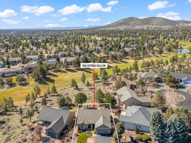 1065 Victoria Falls Drive, Redmond, OR 97756