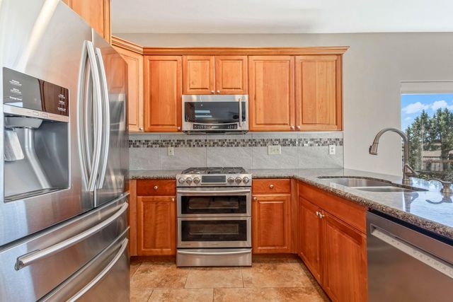 1065 Victoria Falls Drive, Redmond, OR 97756