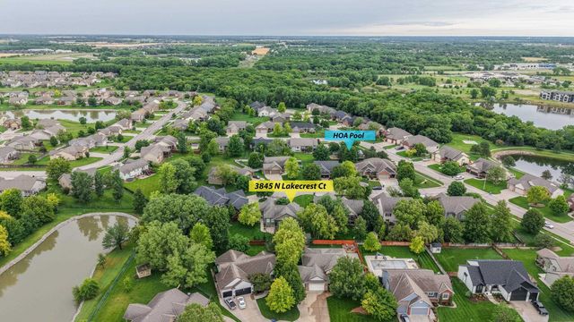 3845 N Lakecrest Ct, Wichita, KS 67205