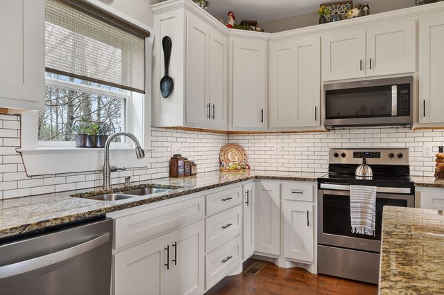 195 Coventry Way, Smithville, TN 37166