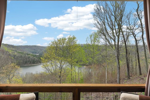 195 Coventry Way, Smithville, TN 37166