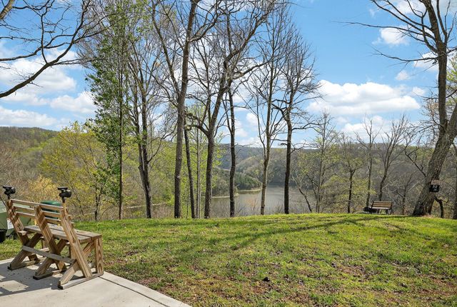195 Coventry Way, Smithville, TN 37166