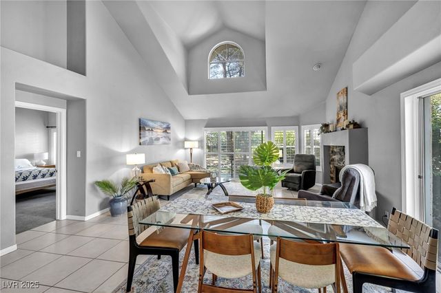 6954 Emerald Springs Lane, Las Vegas, NV 89113