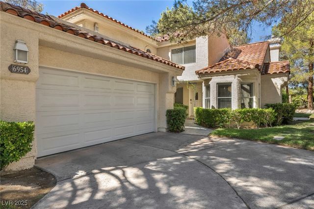 6954 Emerald Springs Lane, Las Vegas, NV 89113
