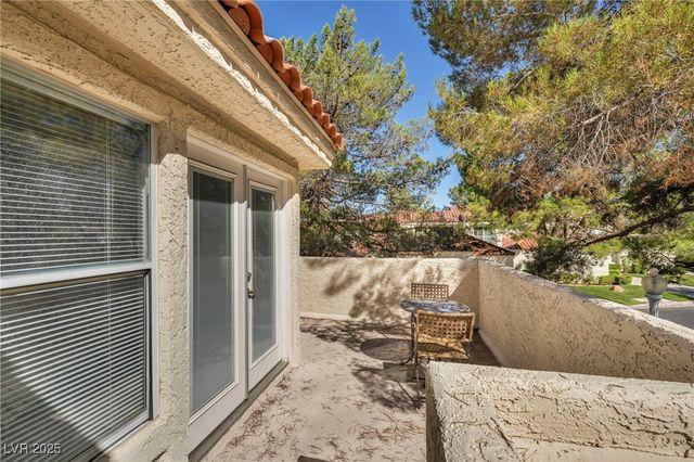 6954 Emerald Springs Lane, Las Vegas, NV 89113