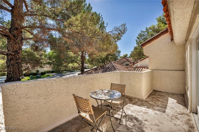 6954 Emerald Springs Lane, Las Vegas, NV 89113