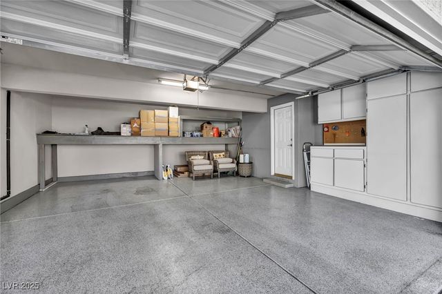 6954 Emerald Springs Lane, Las Vegas, NV 89113