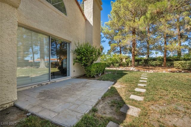 6954 Emerald Springs Lane, Las Vegas, NV 89113