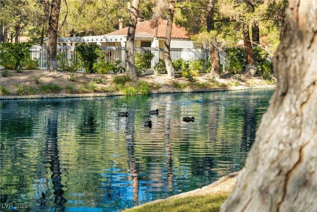 6954 Emerald Springs Lane, Las Vegas, NV 89113