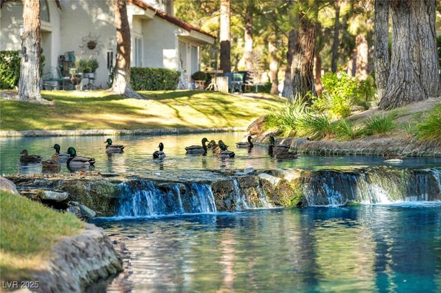 6954 Emerald Springs Lane, Las Vegas, NV 89113