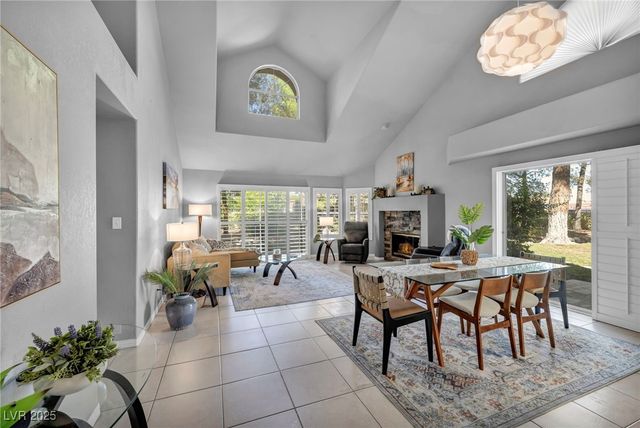 6954 Emerald Springs Lane, Las Vegas, NV 89113