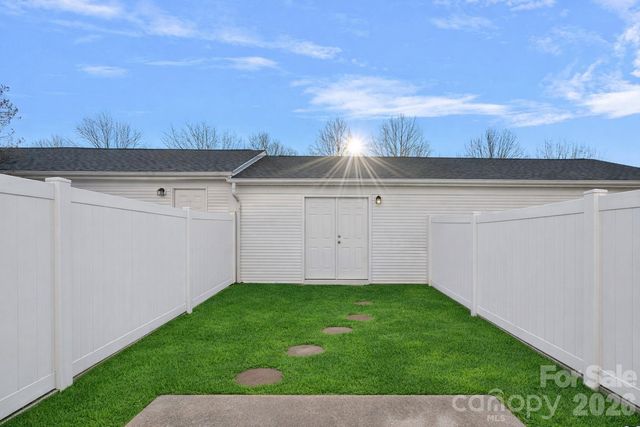 121 Quarter Lane, Mooresville, NC 28117