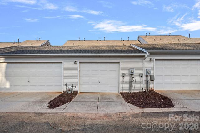 121 Quarter Lane, Mooresville, NC 28117