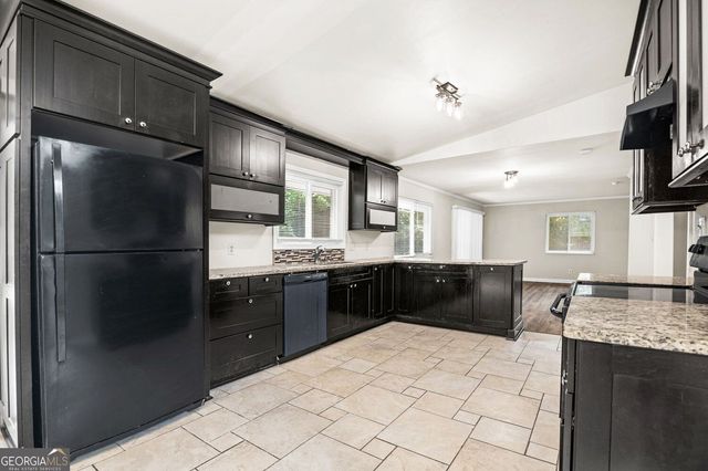 1616 Bethsaida Road, Riverdale, GA 30296
