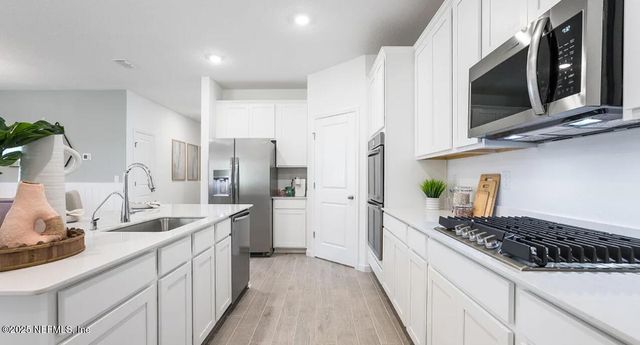 8390 HORSEBIT Circle, Jacksonville, FL 32219