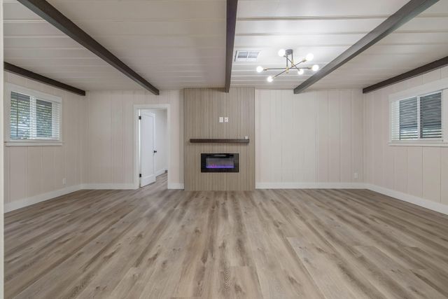 751 S G Street, Tulare, CA 93274