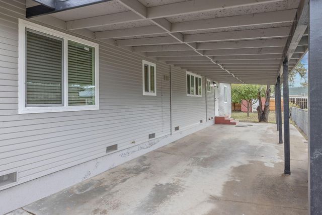 751 S G Street, Tulare, CA 93274