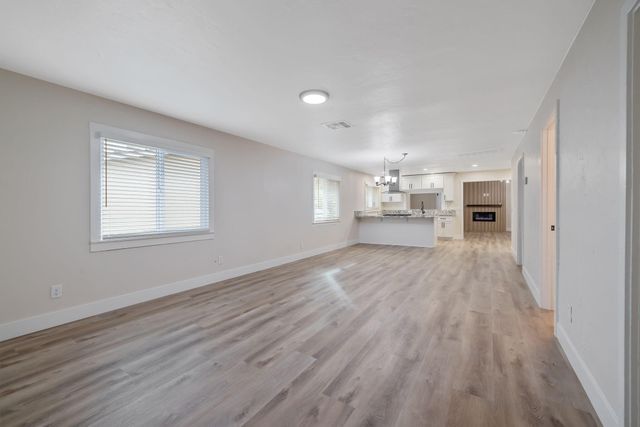 751 S G Street, Tulare, CA 93274