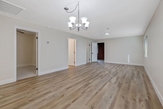 751 S G Street, Tulare, CA 93274