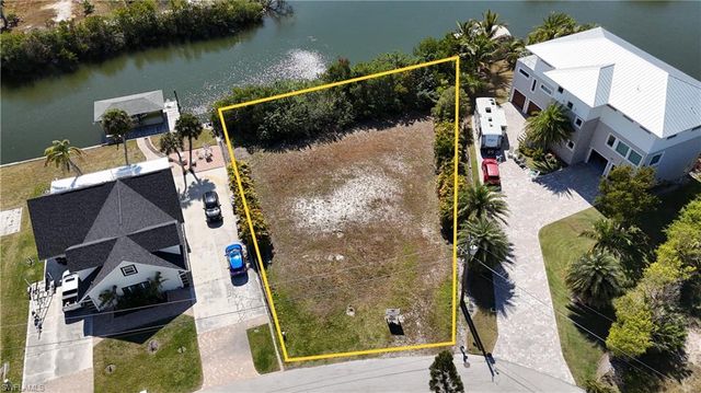 4853 Gary RD, Bonita Springs, FL 34134