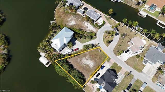 4853 Gary RD, Bonita Springs, FL 34134