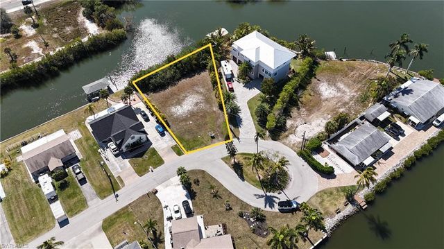 4853 Gary RD, Bonita Springs, FL 34134