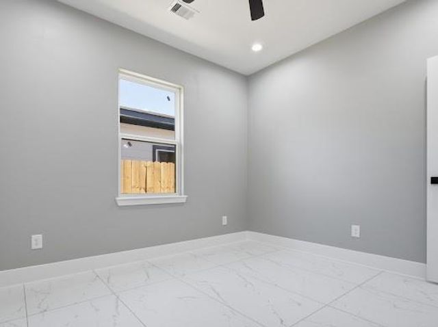 8216 Locksley Road B, Houston, TX 77075