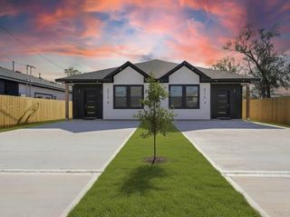 8216 Locksley Road B, Houston, TX 77075