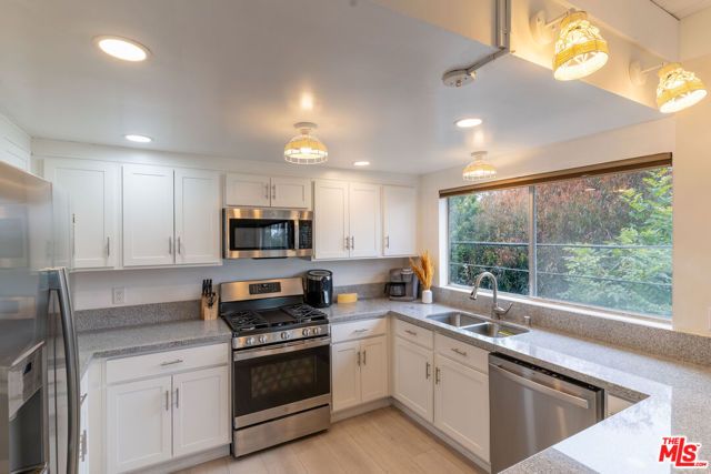 3900 Pacific Avenue, Marina Del Rey, CA 90292