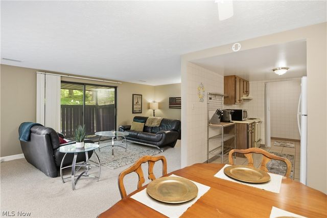 6895 Carriage Hill Drive, Brecksville, OH 44141