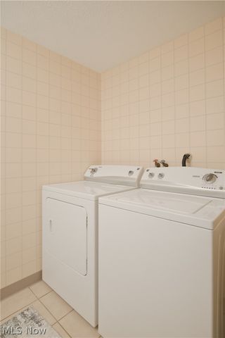 6895 Carriage Hill Drive, Brecksville, OH 44141