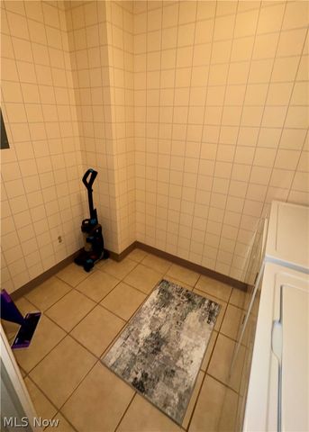 6895 Carriage Hill Drive, Brecksville, OH 44141