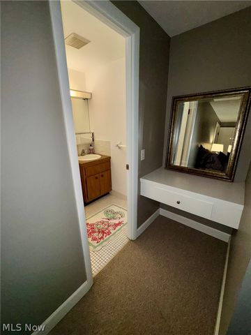 6895 Carriage Hill Drive, Brecksville, OH 44141
