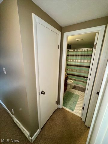 6895 Carriage Hill Drive, Brecksville, OH 44141