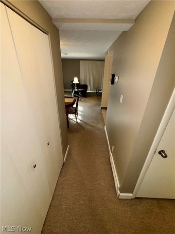 6895 Carriage Hill Drive, Brecksville, OH 44141